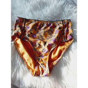 Time and Tru small high waist yellow floral swim bikini bottoms